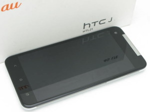 au スマートフォン 白ロム HTL21 HTC J butterfly ホワイト【箱あり】【中古】【美品】【レベル8】10/17 DRMI