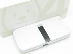 SoftBank 中古携帯電話 白ロム 105SH PANTONE 4 ホワイト【箱あり】 【中古】【美品】【レベル9】10/10